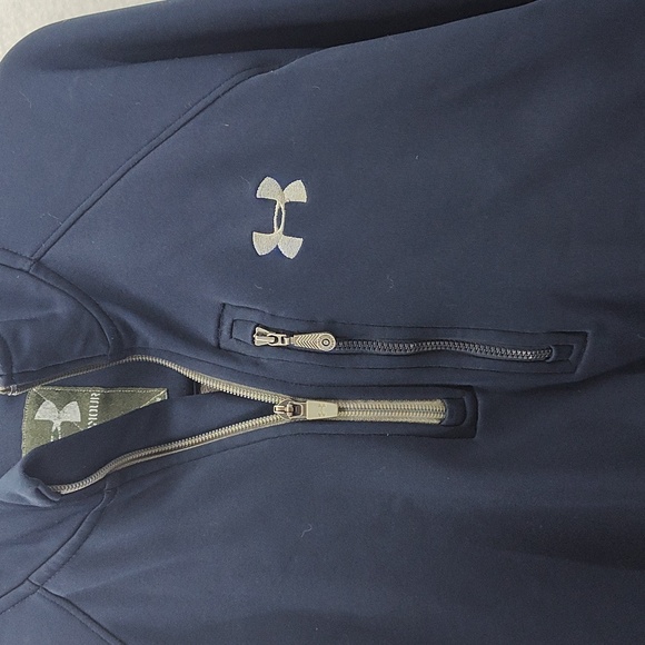 Under Armour pullover - Picture 2 of 5